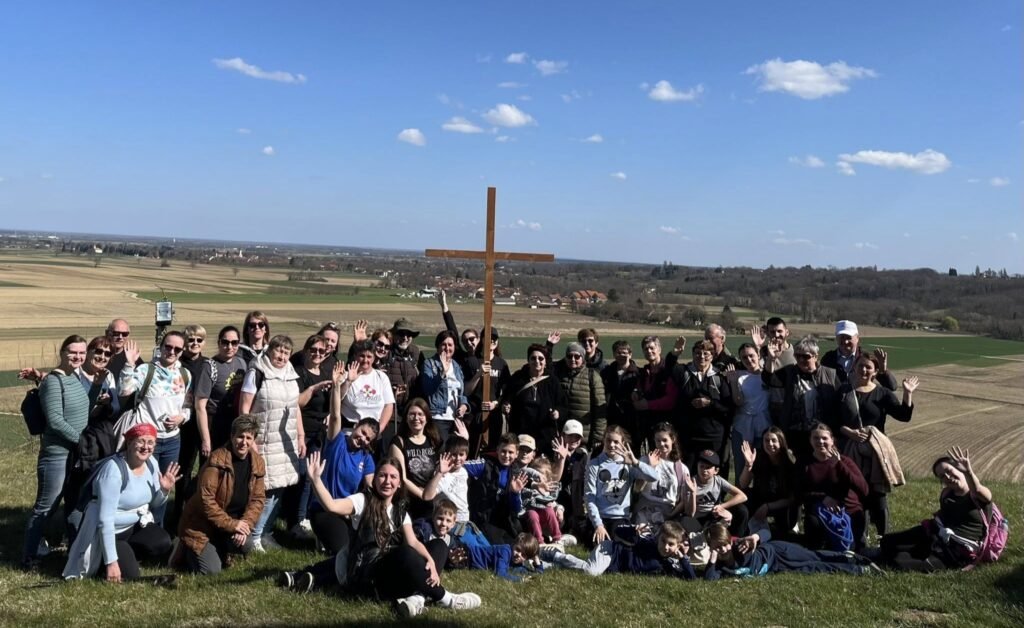 Novigradski planinarski križni put